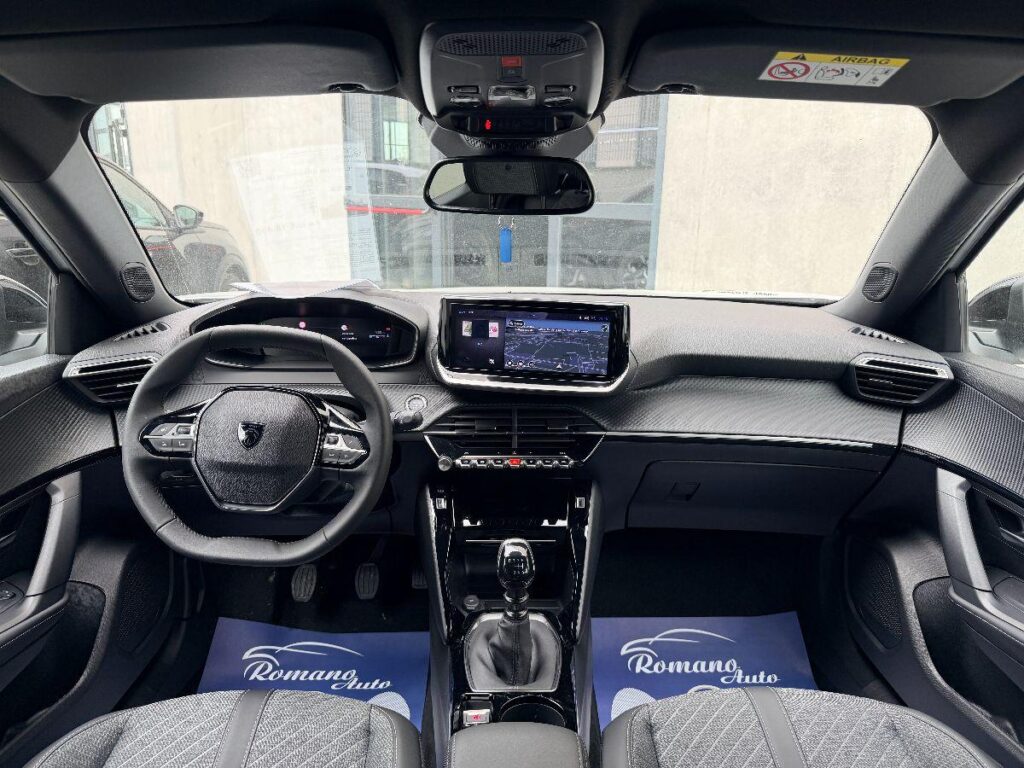Peugeot 2008 Hybrid 136 e-DCS6 Allure#RETROCAMERA!