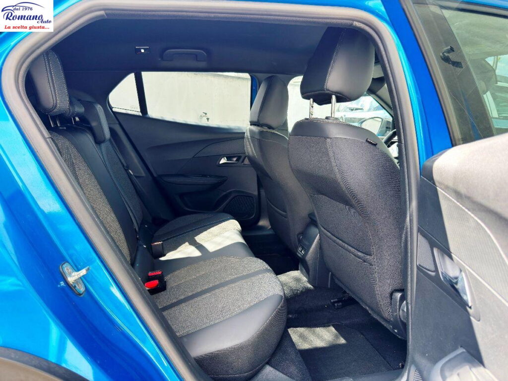 NEW PEUGEOT - 2008  1.5 bluehdi Allure 130 eat8#RETROCAMERA!