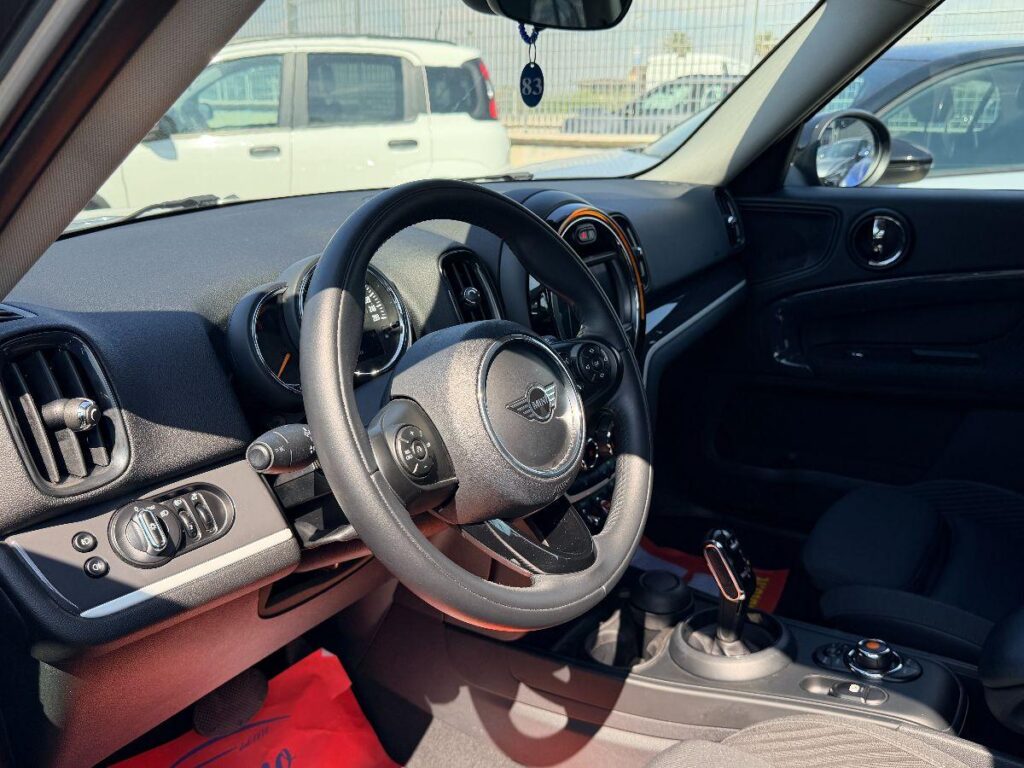 MINI - Countryman Mini  2.0 Cooper SD Business auto#NAVIGATORE!