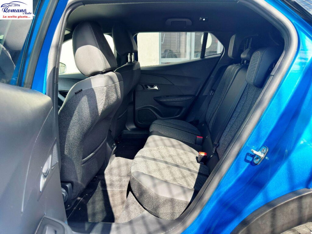 NEW PEUGEOT - 2008  1.5 bluehdi Allure 130 eat8#RETROCAMERA!