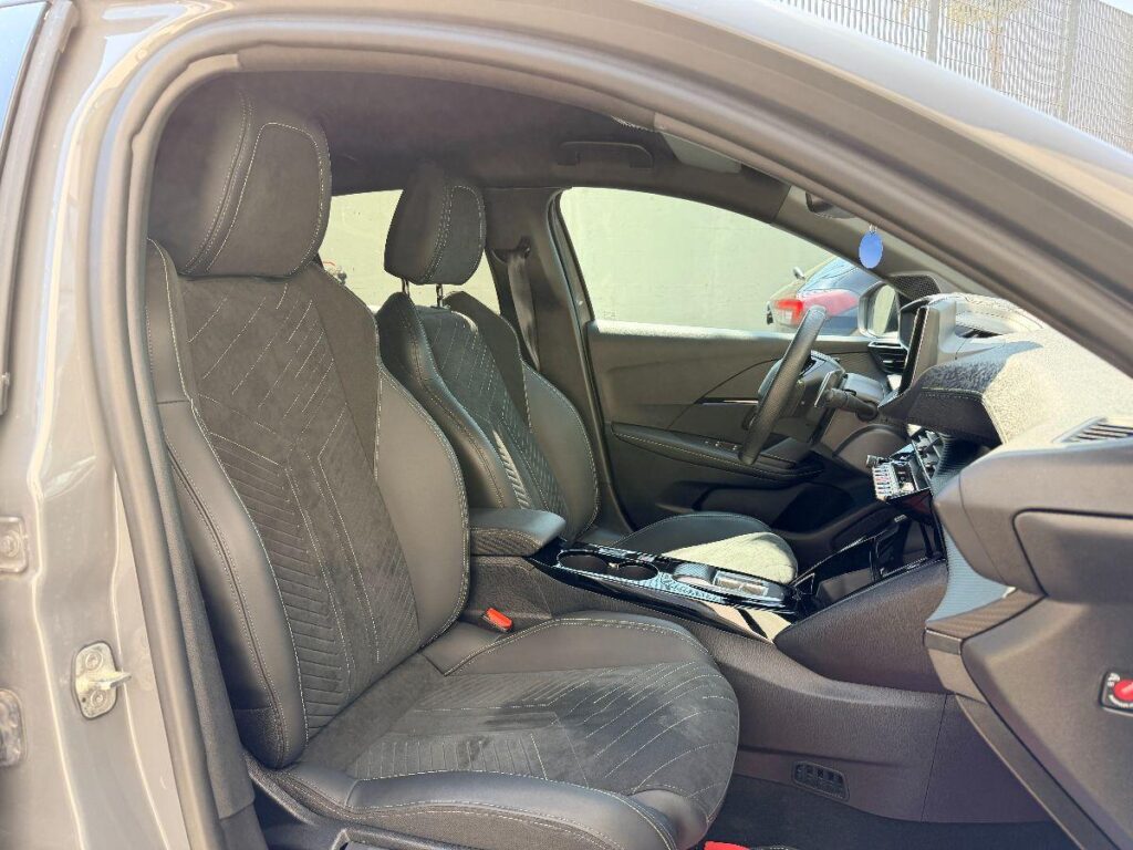 NEW PEUGEOT - 208  1.2 hybrid GT 145cv e-dcs 6#RETROCAMERA!