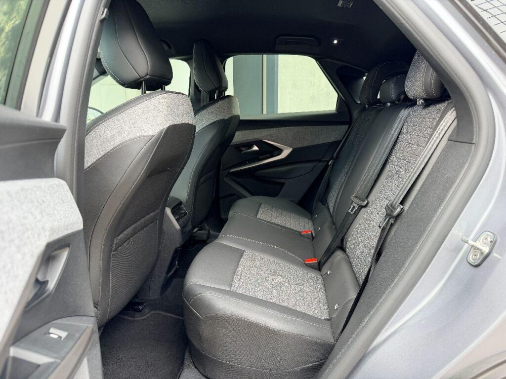 NEW PEUGEOT - 3008  1.2 hybrid Allure 136cv e-dcs6