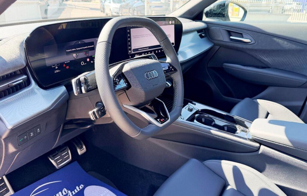 NEW Audi Q3 Sportback 35 2.0Tdi SLINE#TETTO APRIBILE!