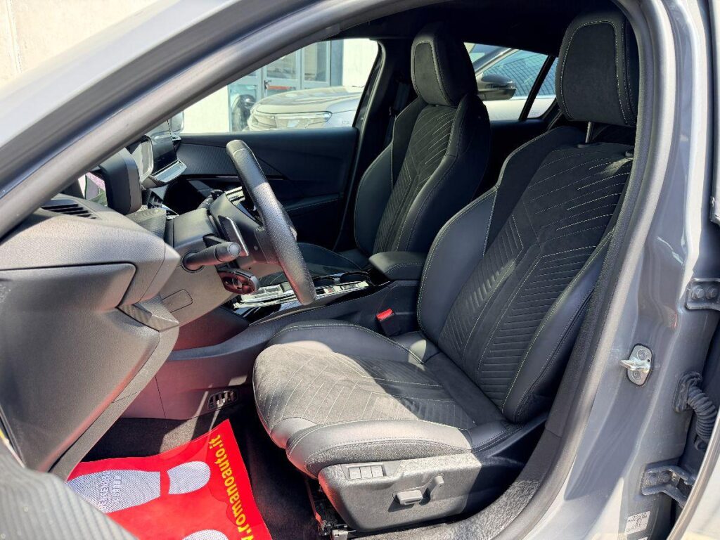 NEW PEUGEOT - 208  1.2 hybrid GT 145cv e-dcs 6#RETROCAMERA!