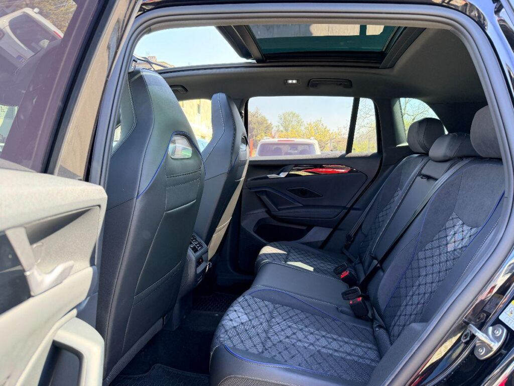 NEW VOLKSWAGEN - Tiguan  2.0 tdi R-Line 150cv dsg#FARI LED MATRIX!