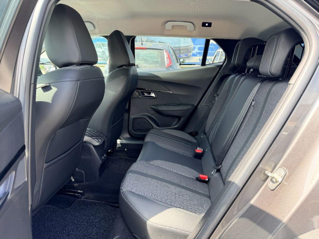 PEUGEOT - 2008  1.5 bluehdi Allure Pack 130cv eat8#VIRTUAL COCKPIT!