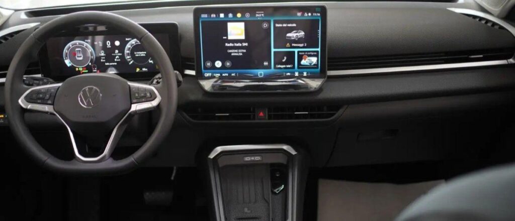 NEW VOLKSWAGEN - T-Roc - 1.5 TSI ACT DSG Life#RETROCAMERA!