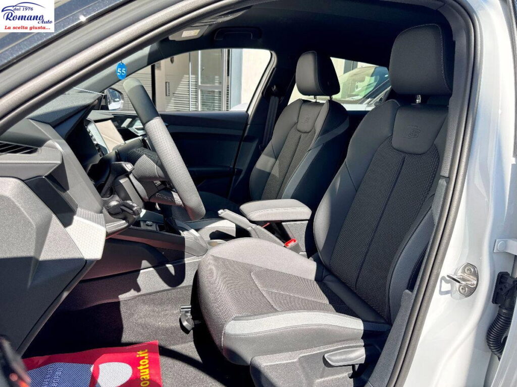 AUDI - A1 Sportback 30 TFSI S tronic Identity Black#S-LINE INTERNO!