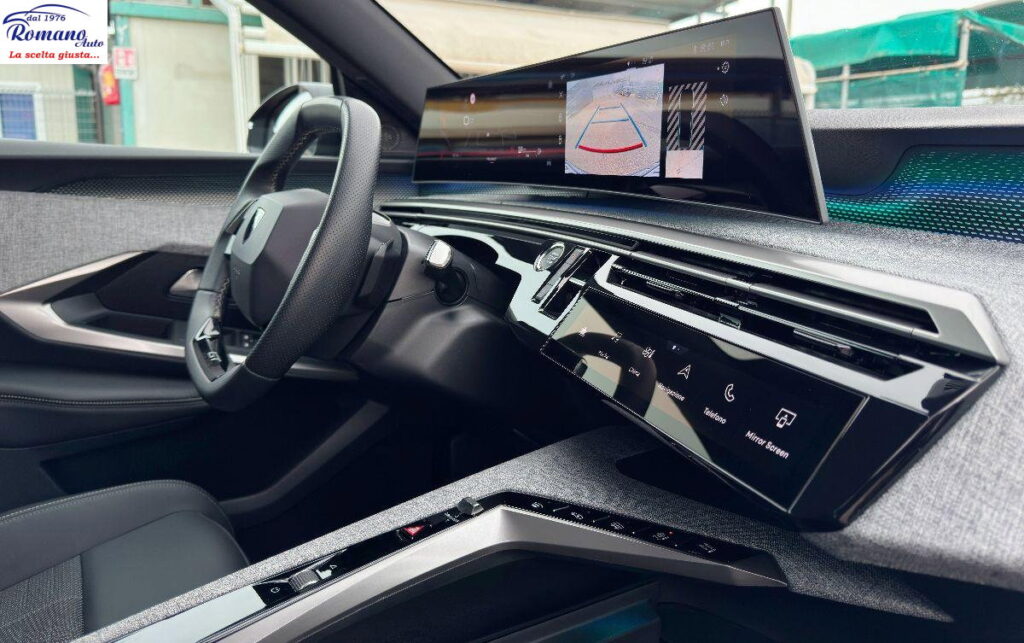 NEW PEUGEOT - 3008  1.2 hybrid GT 136cv e-dcs6