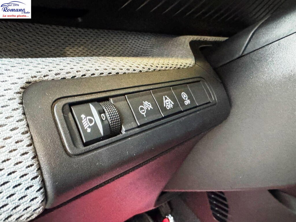 NEW CITROEN - C3 - PureTech 100  Plus#CARPLAY!