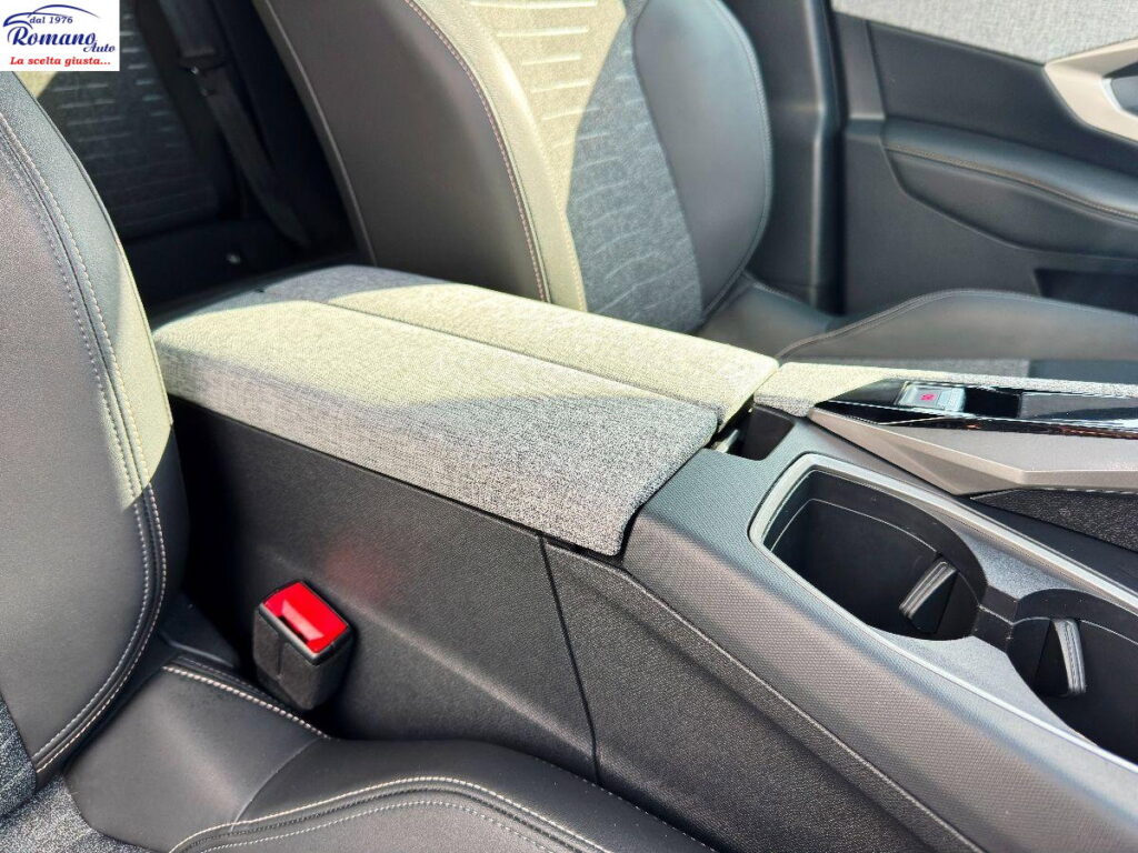 NEW PEUGEOT - 3008  1.2 hybrid Allure 145cv e-dcs6#RETROCAMERA ANT/POST!