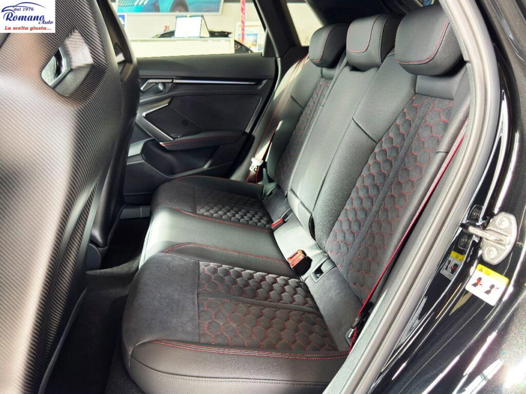 NEW Audi RS3 MY25 TFSI 400CV quattro S tronic#SEDILE A GUSCIO!