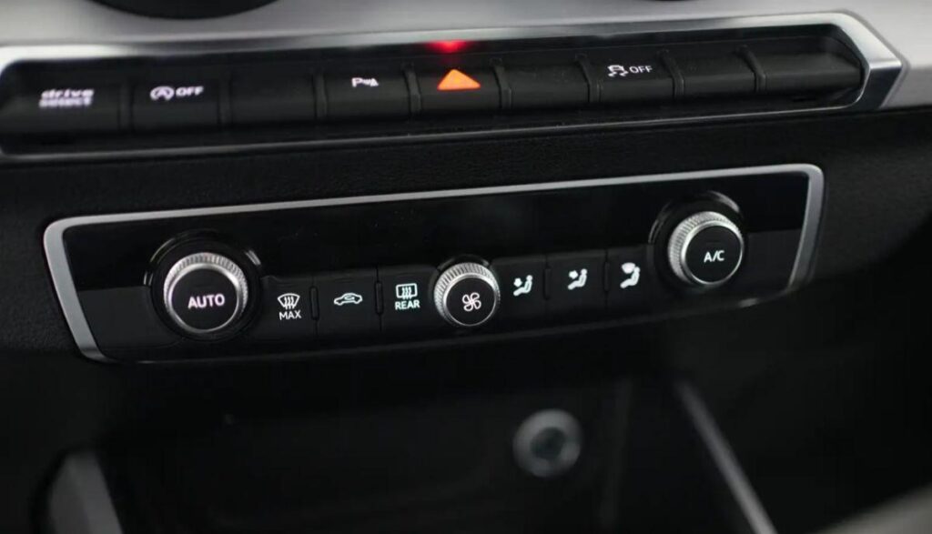 AUDI - Q2 - 35 TDI S tronic S line Edition#VIRTUAL COCKPIT!