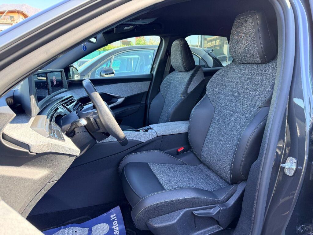 NEW PEUGEOT - 3008  1.2 hybrid Allure 136cv e-dcs6