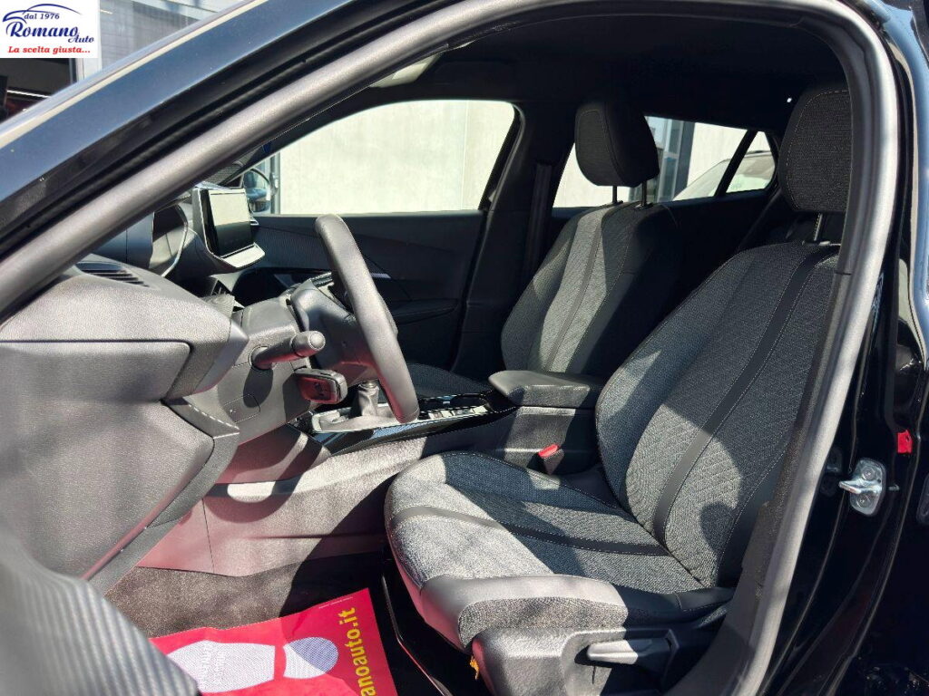 NEW PEUGEOT - 2008 - PureTech 100 Allure#RETROCAMERA!