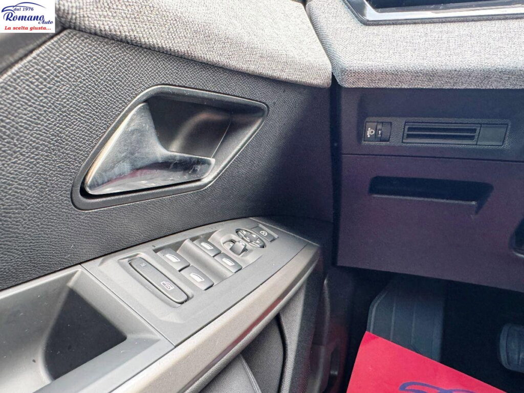 NEW PEUGEOT - 3008  1.2 hybrid Allure 145cv e-dcs6#RETROCAMERA ANT/POST!