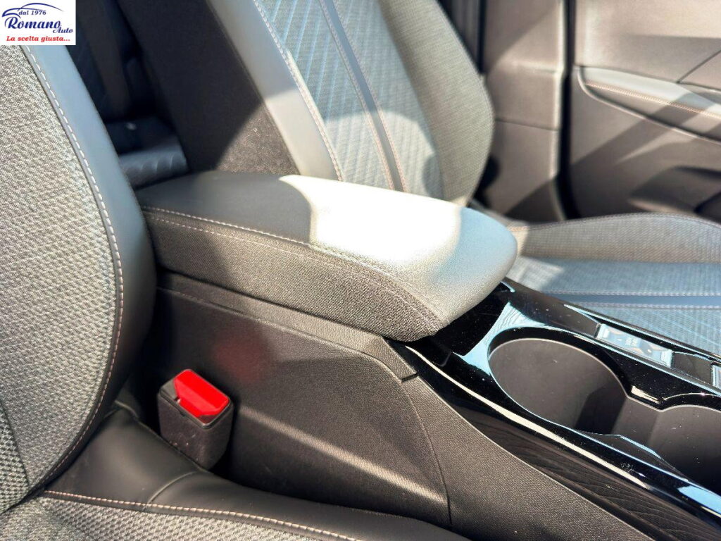 NEW PEUGEOT - 2008 - PureTech 100 Allure#RETROCAMERA!