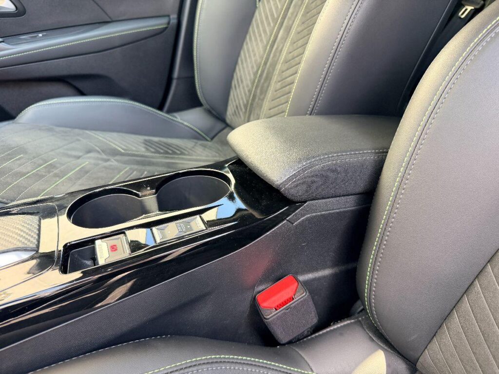 NEW PEUGEOT - 208  1.2 hybrid GT 145cv e-dcs 6#RETROCAMERA!