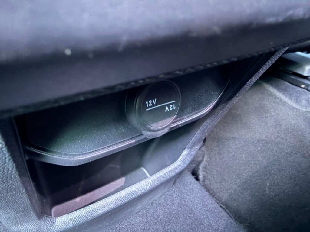 NEW PEUGEOT - 3008  1.2 hybrid Allure 136cv e-dcs6