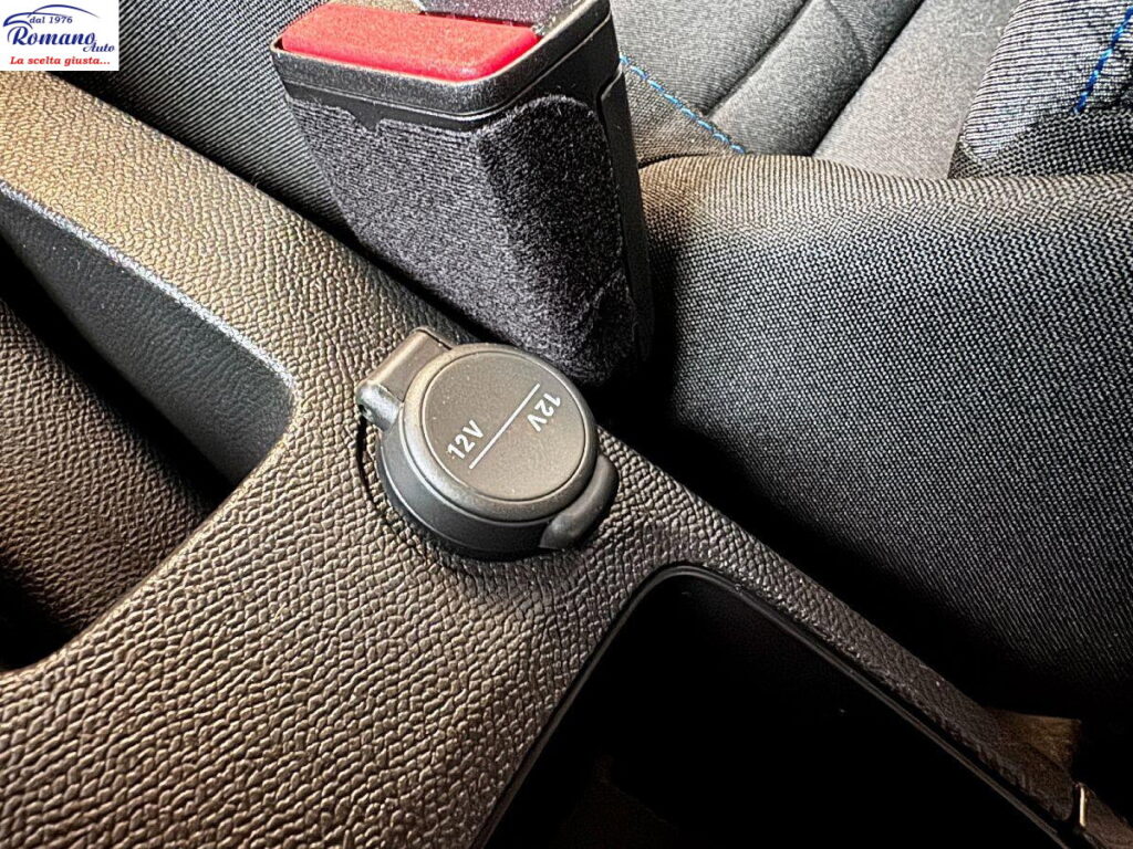 NEW CITROEN - C3 - PureTech 100  Plus#CARPLAY!