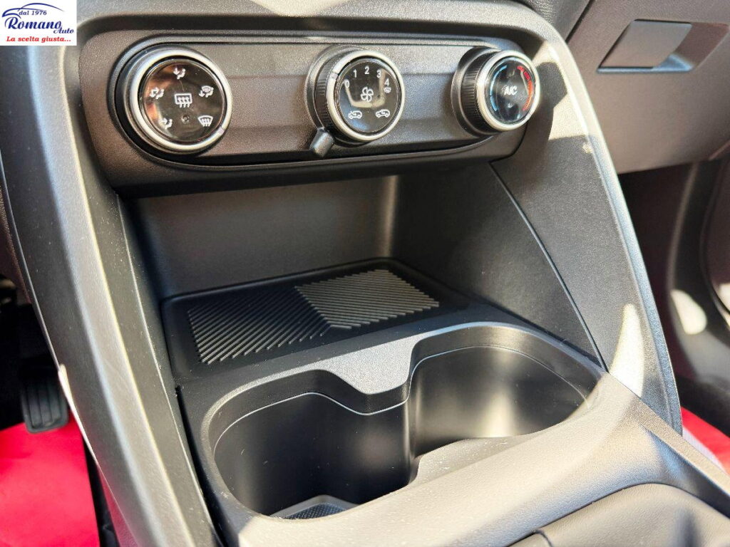 NEW CITROEN - C3 - PureTech 100  Plus#CARPLAY!