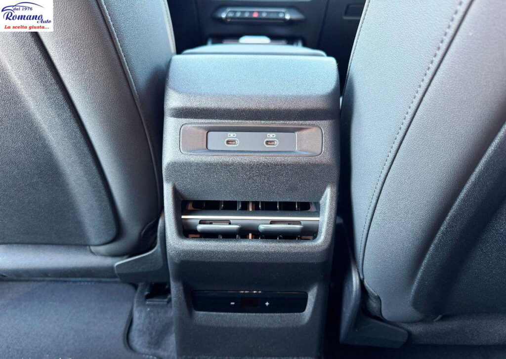 NEW Audi Q3 2.0 tdi 150cv S-Line edition s-tronic#TETTP APRIBILE!