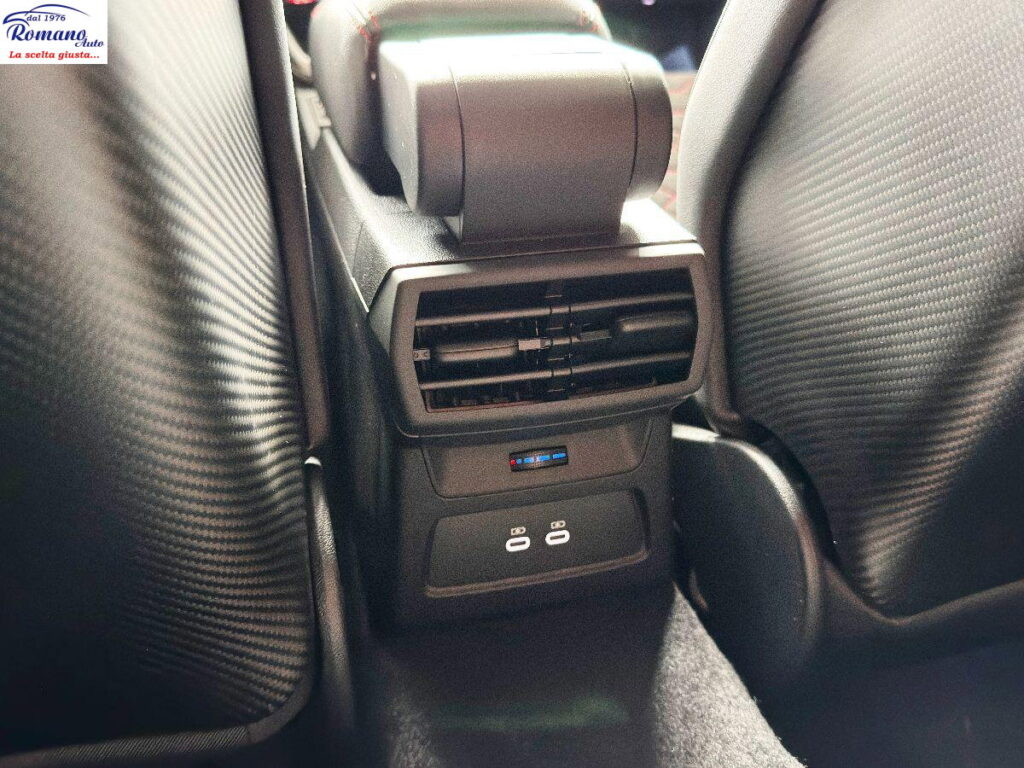 NEW Audi RS3 MY25 TFSI 400CV quattro S tronic#SEDILE A GUSCIO!