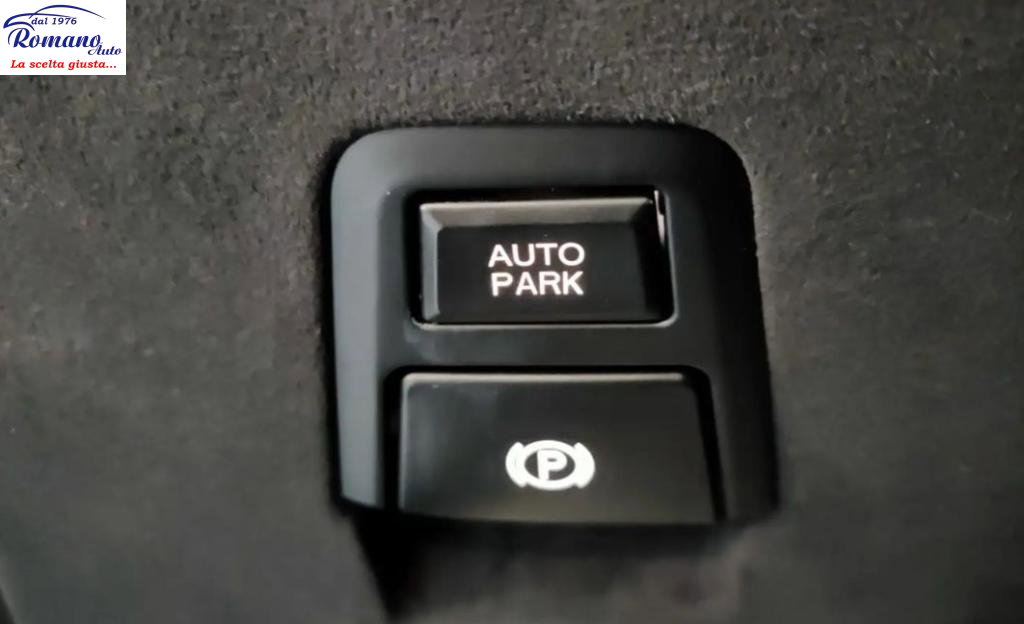 New Ferrari Purosangue 6.5 V12 725cv - Iva Esposta