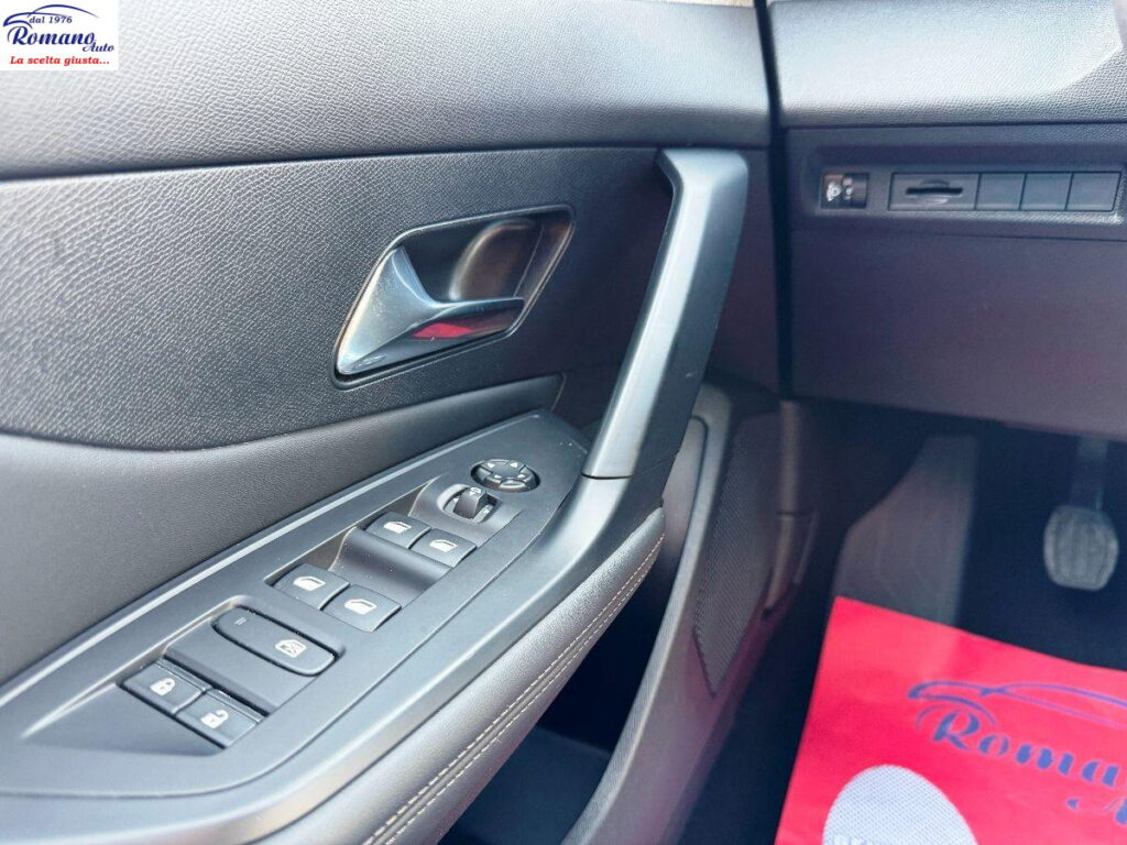PEUGEOT - 308 SW - 308 PureTech Turbo 130 SW Allure#RETROCAMERA!