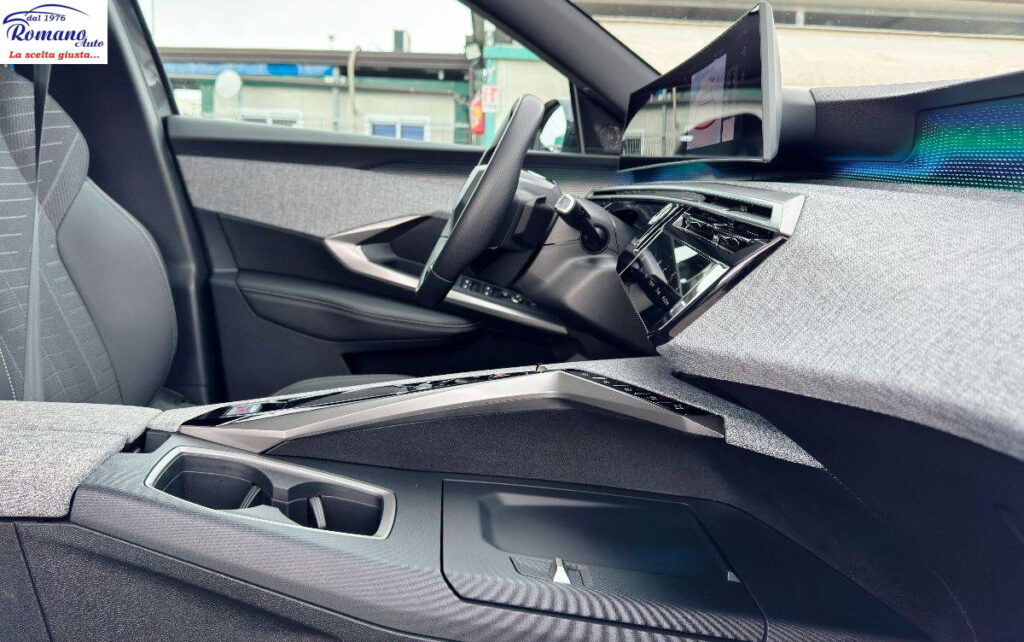 NEW PEUGEOT - 3008  1.2 hybrid GT 136cv e-dcs6