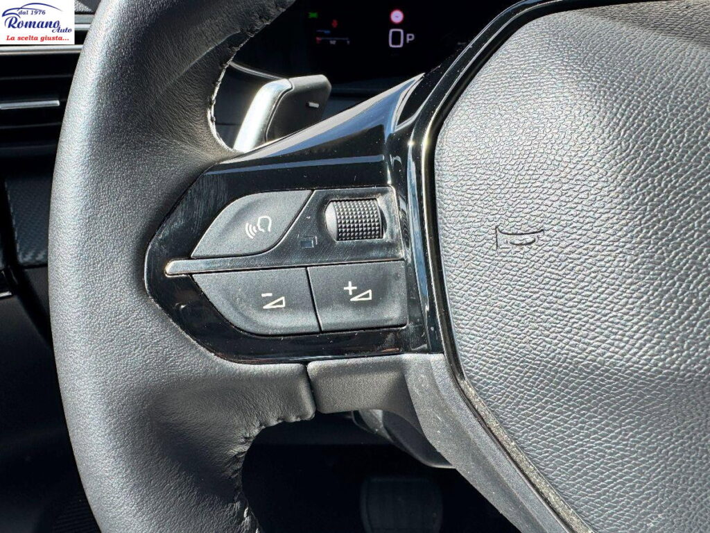 NEW PEUGEOT - 2008  1.5 bluehdi Allure 130 eat8#RETROCAMERA!