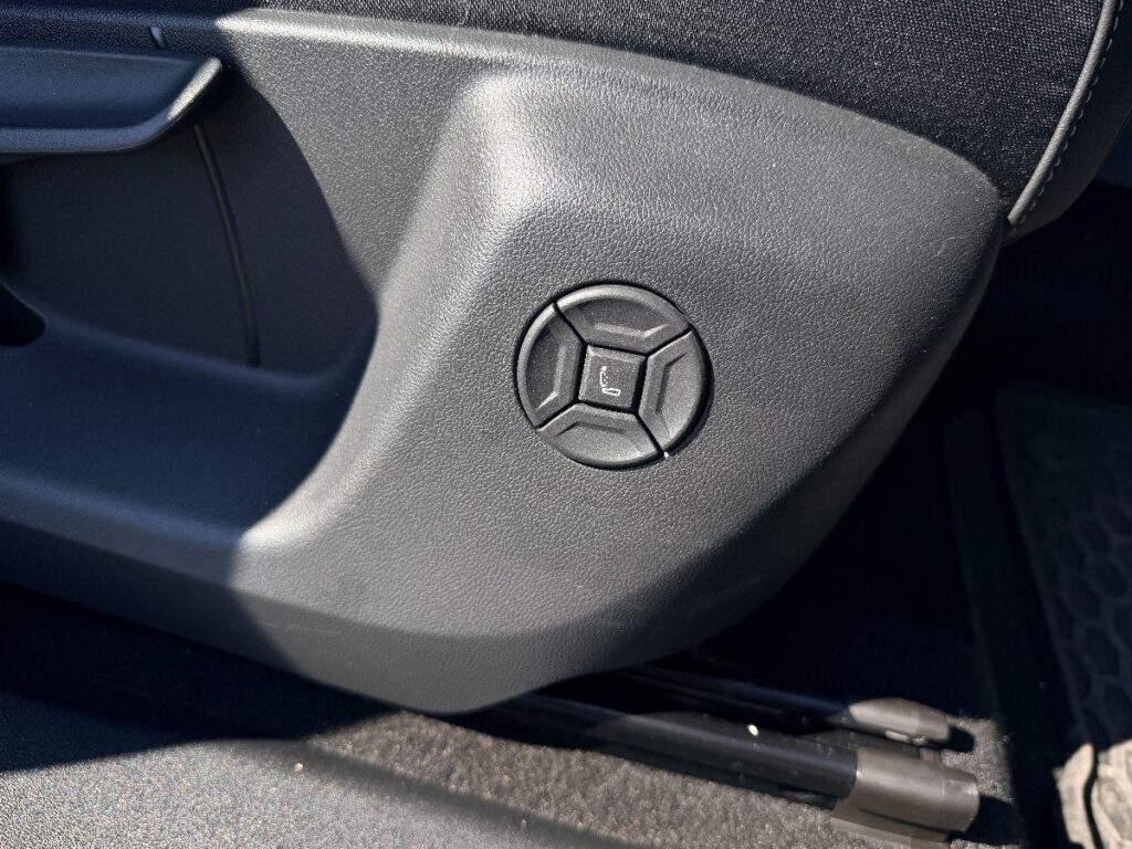 NEW VOLKSWAGEN - Tiguan  2.0 tdi R-Line 150cv dsg#FARI LED MATRIX!