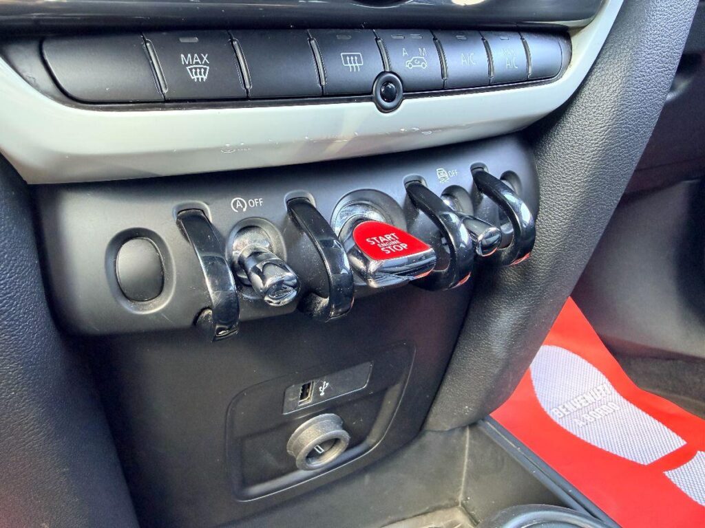 MINI - Countryman Mini  2.0 Cooper SD Business auto#NAVIGATORE!