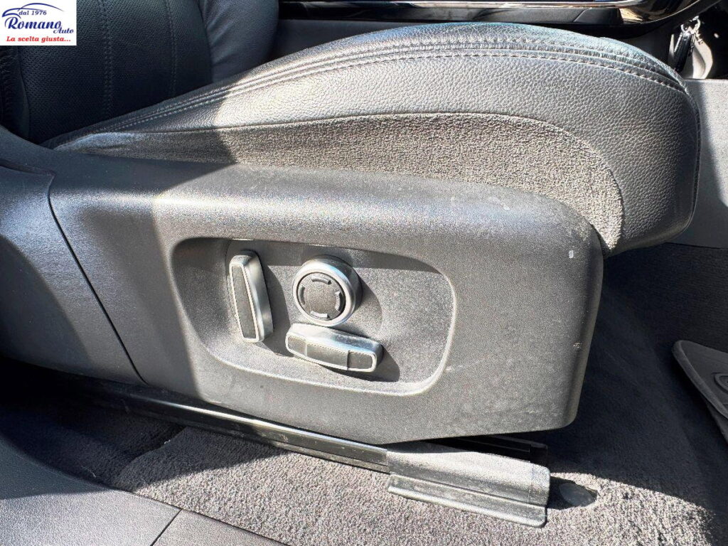 LAND ROVER - Range Rover Evoque 2.0D I4 204 CV AWD Auto R-D.SE#TETTO APRIBILE!