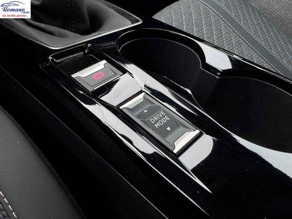 PEUGEOT - 2008 - PureTech Turbo 100 Allure#RETROCAMERA/ANTERIORE/POSTERIORE!