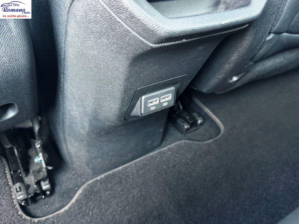 PEUGEOT - 3008  1.5 bluehdi GT Pack 130cv eat8#TETTO APRIBILE!