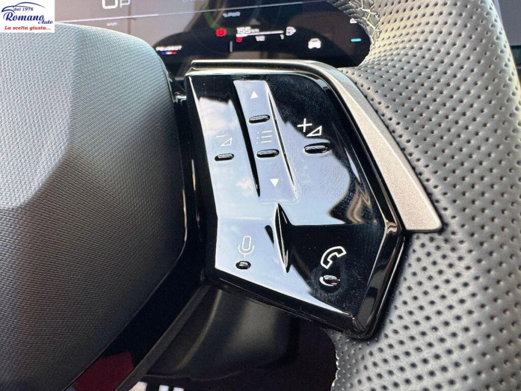 NEW PEUGEOT - 3008  1.2 hybrid GT 136cv e-dcs6#TETTO APRIBILE!