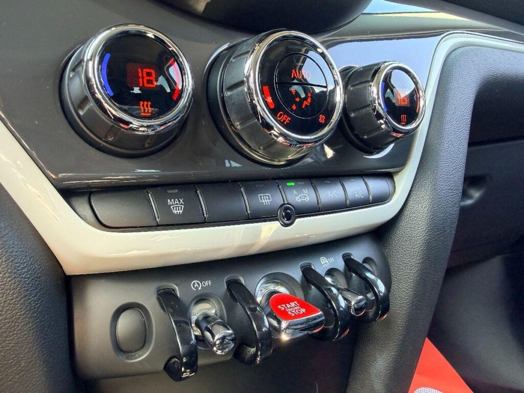 MINI - Countryman Mini  2.0 Cooper SD Business auto#NAVIGATORE!