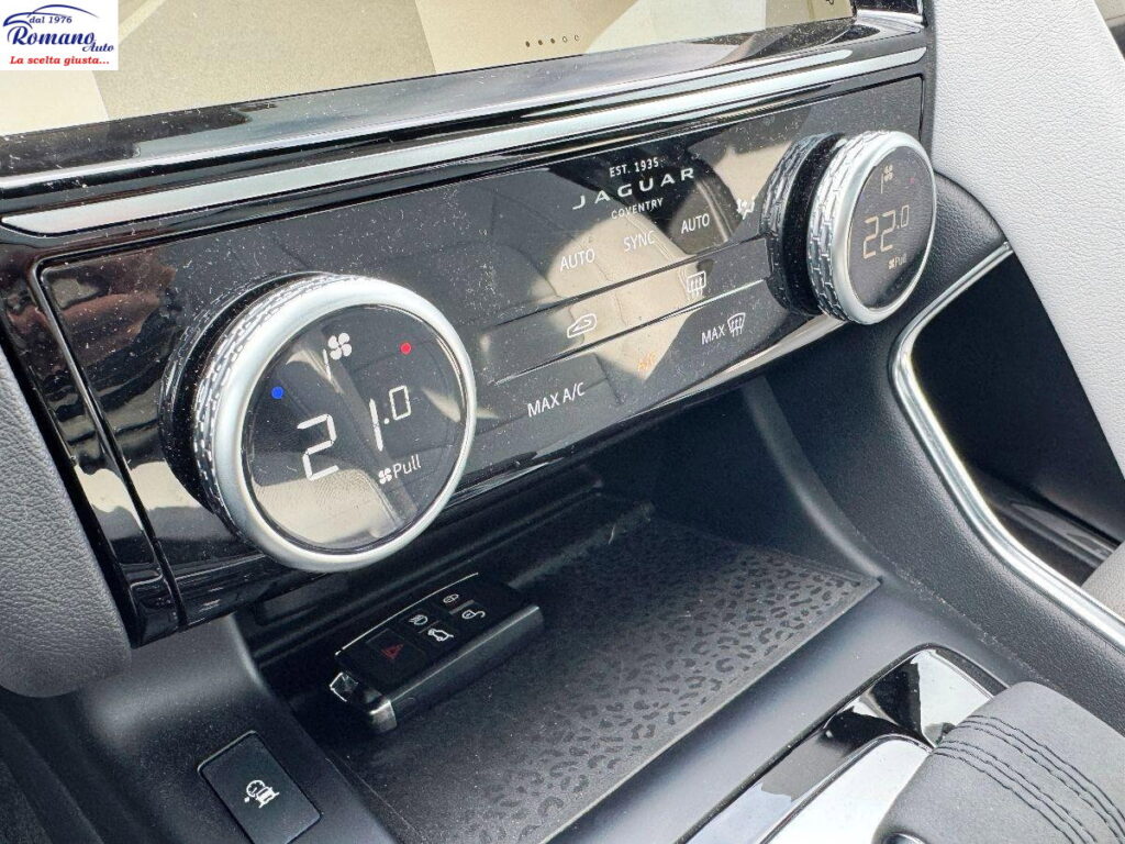 NEW JAGUAR - E-pace  2.0d i4 mhev R-Dynamic S awd 163cv auto#TETTO PANORAMICO!