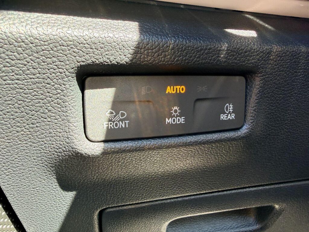 NEW VOLKSWAGEN - Tiguan  2.0 tdi R-Line 150cv dsg#FARI LED MATRIX!