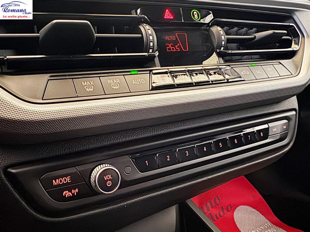 BMW - Serie 1 - 118d 5p. Business Advantage#VIRTUAL COCKPIT!|