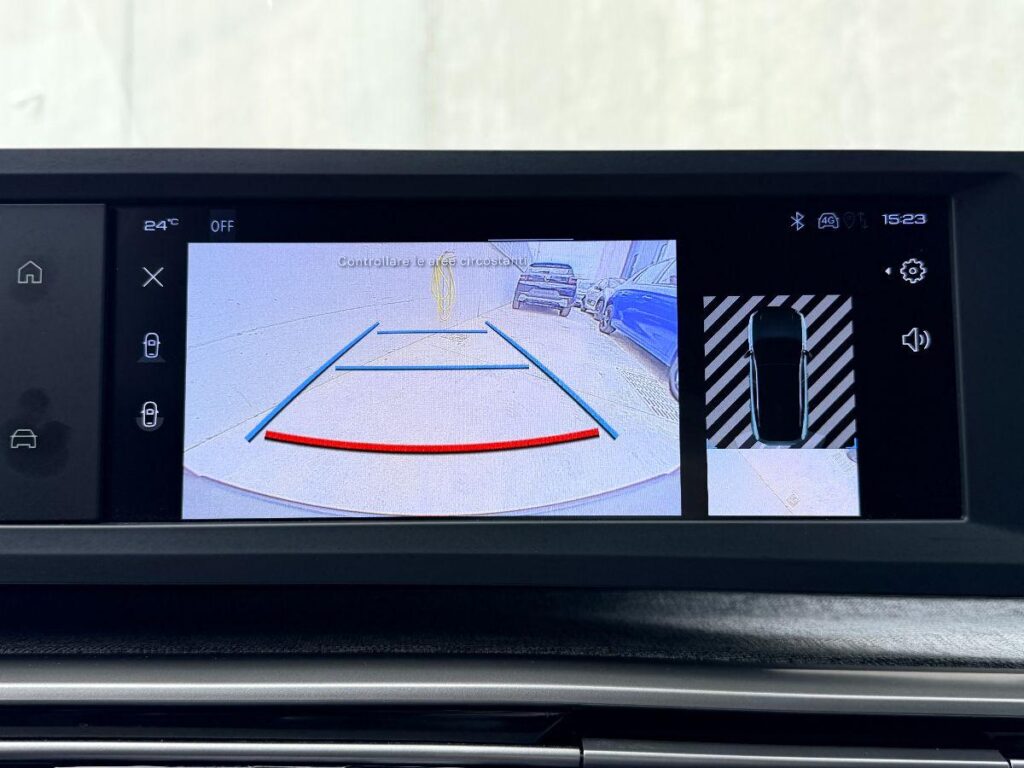 NEW PEUGEOT - 3008  1.2 hybrid Allure 136cv e-dcs6