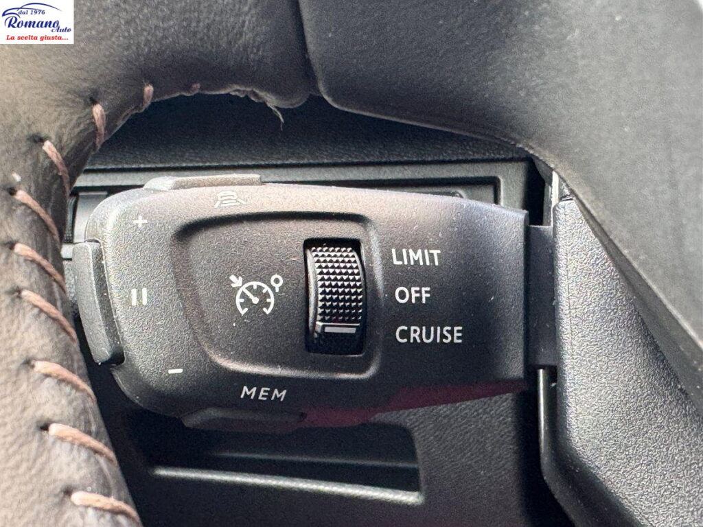 PEUGEOT - 3008 - PureTech Turbo 130 Allure Pack#RETROCAMERA