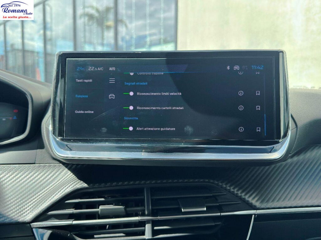 NEW PEUGEOT - 2008  1.5 bluehdi Allure 130 eat8#RETROCAMERA!