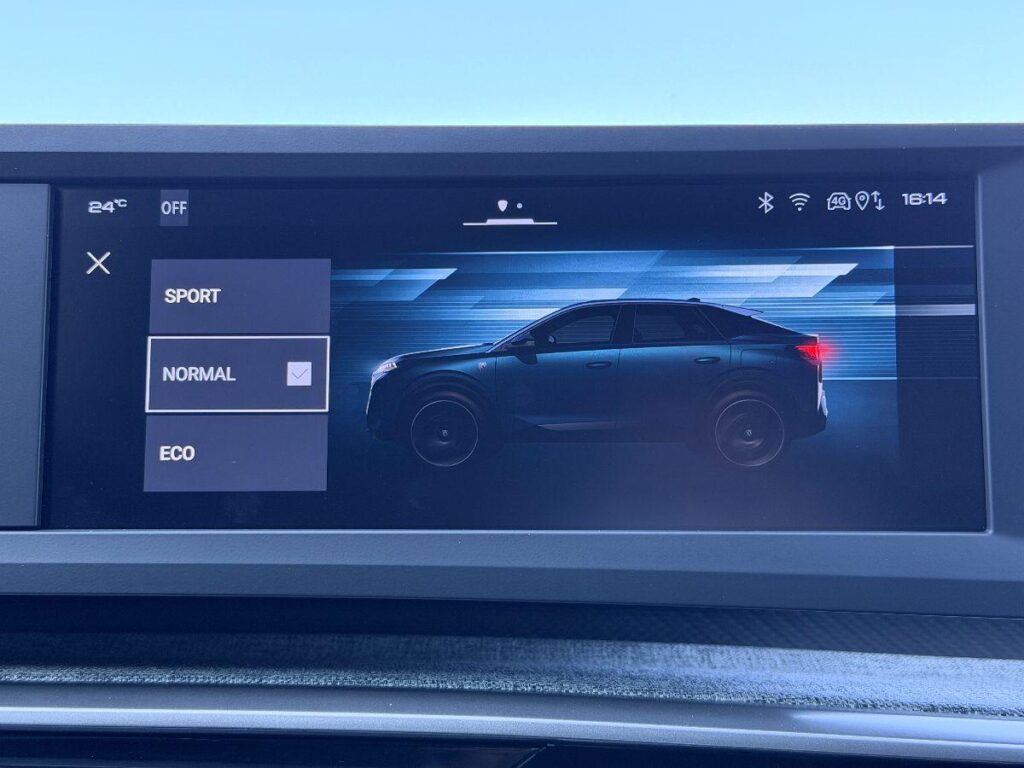 NEW PEUGEOT - 3008  1.2 hybrid Allure 136cv e-dcs6