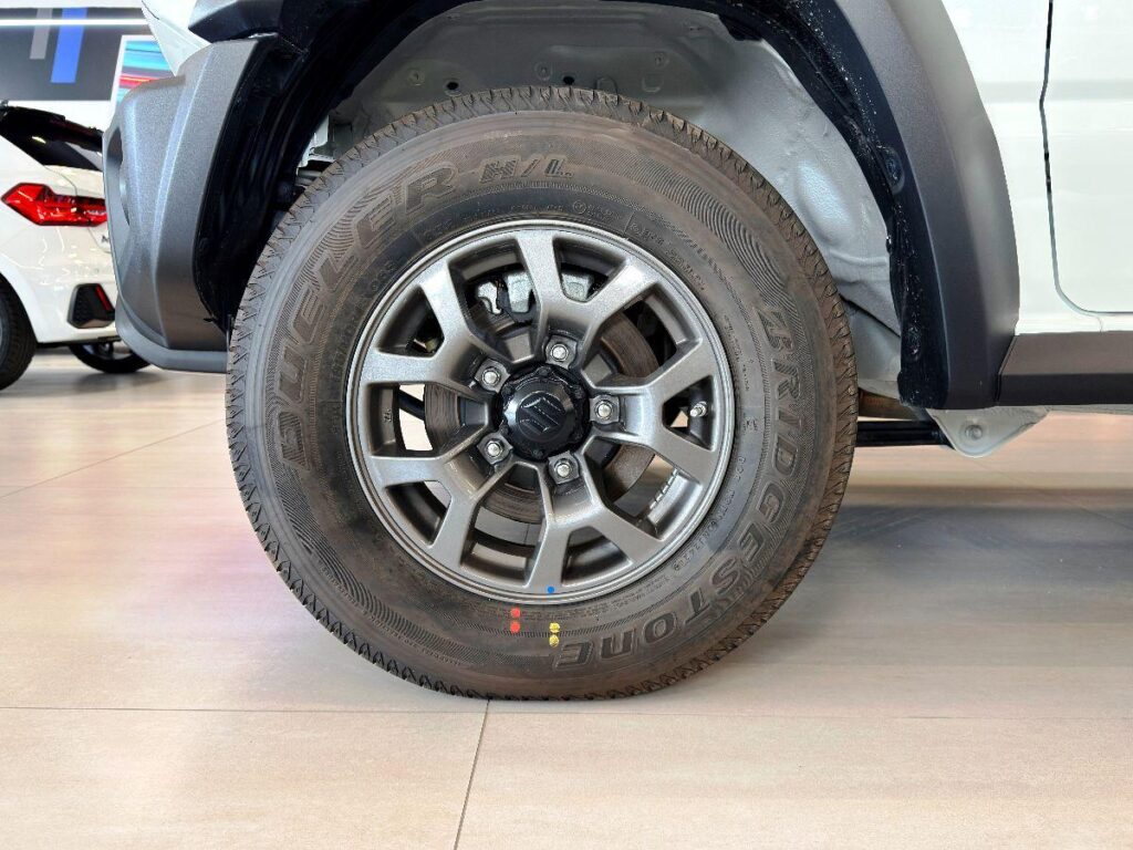 New Suzuki Jimny 1.5 102CV GLX 5P