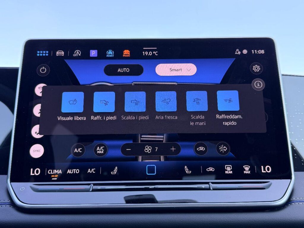 NEW VOLKSWAGEN - Tiguan  2.0 tdi R-Line 150cv dsg#FARI LED MATRIX!