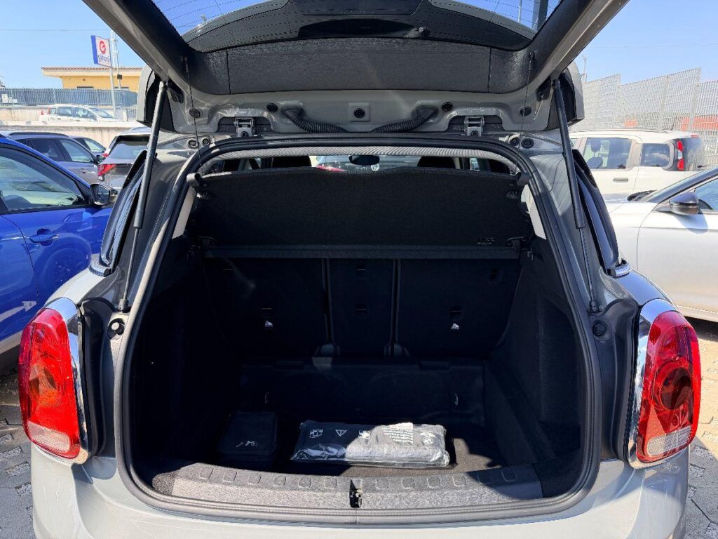 MINI - Countryman Mini  2.0 Cooper SD Business auto#NAVIGATORE!