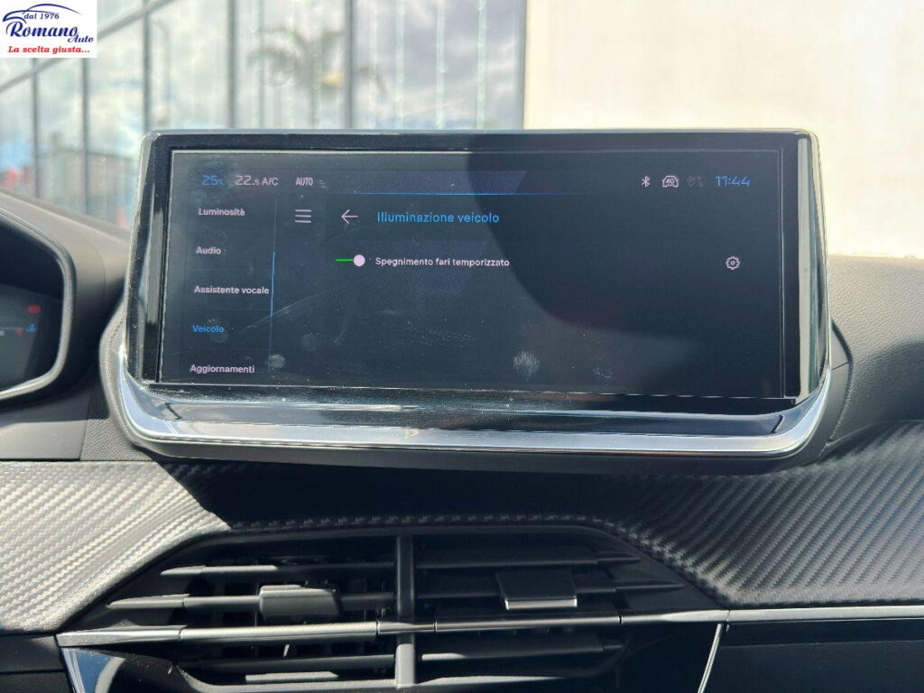 NEW PEUGEOT - 2008  1.5 bluehdi Allure 130 eat8#RETROCAMERA!