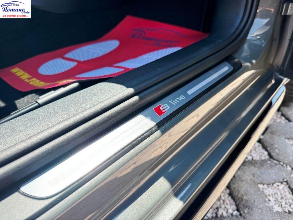 AUDI - A1 Sportback 30 TFSI S tronic Identity Black#S-LINE INTERNO!